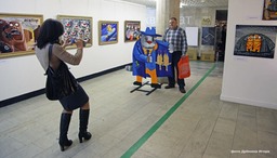 Самый запоминающийся пятачок для фотографирования на выставке Васи Ложкина в ЦДХ